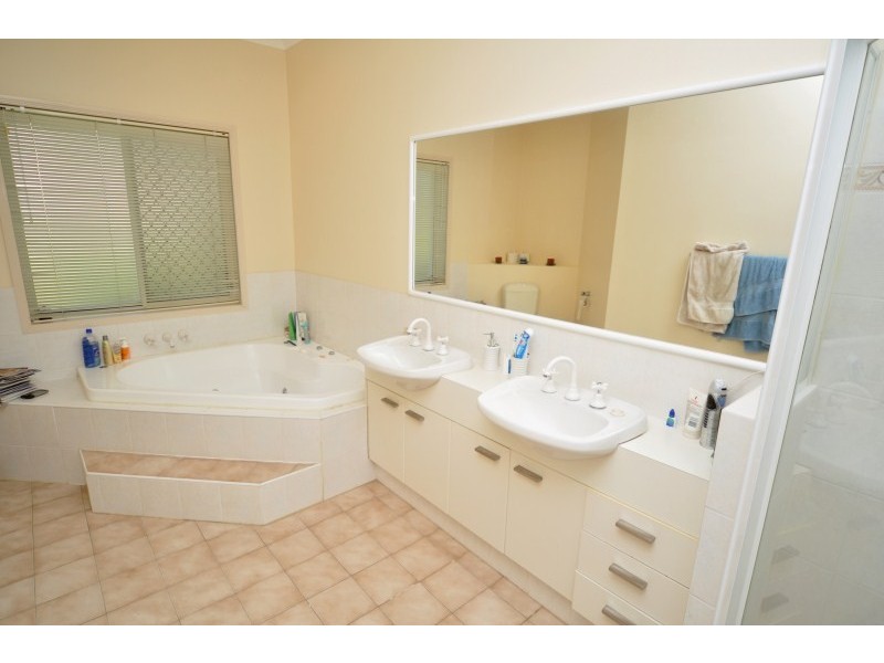 22/60 Caseys, Hope Island QLD 4212