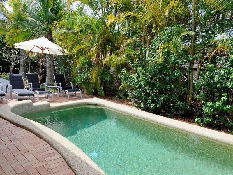 3 Mapia Rise, Pacific Pines QLD 4211