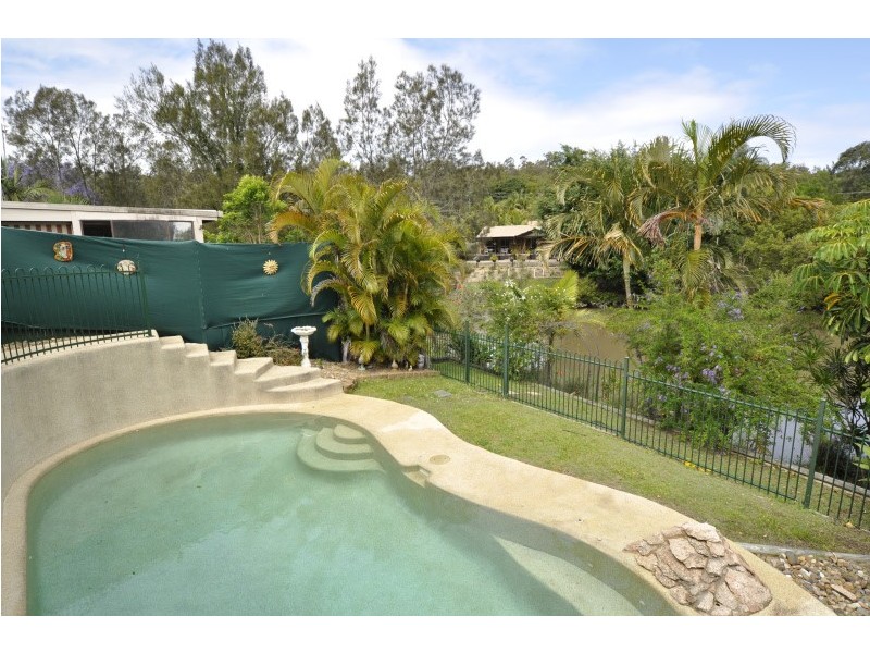 25 River Oak Drive, Helensvale QLD 4212