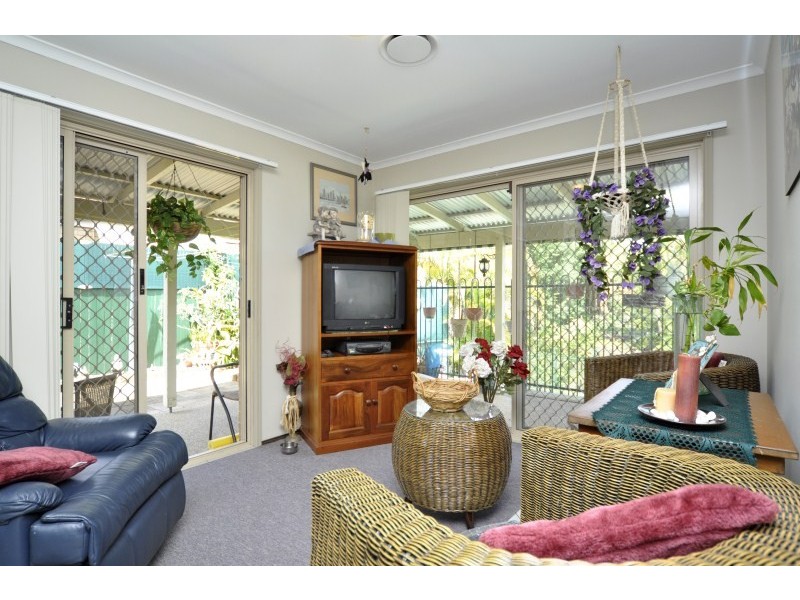 25 River Oak Drive, Helensvale QLD 4212