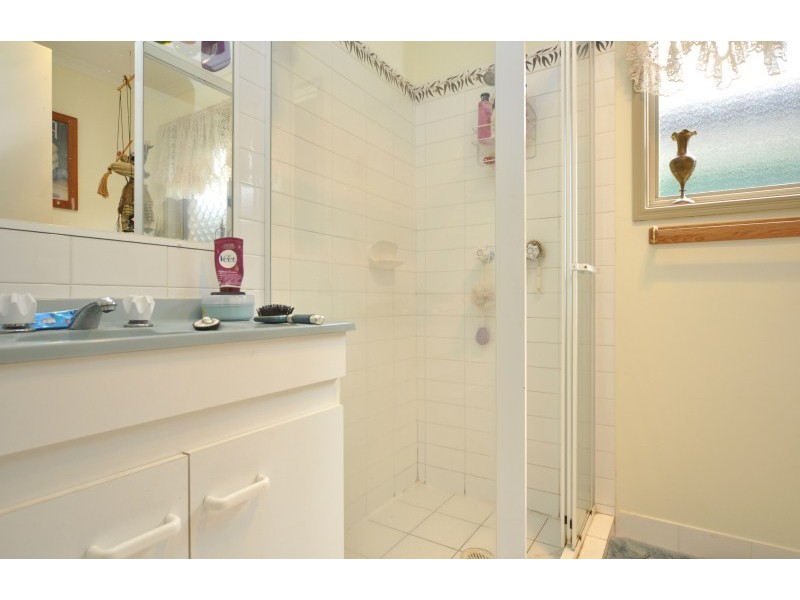 25 River Oak Drive, Helensvale QLD 4212