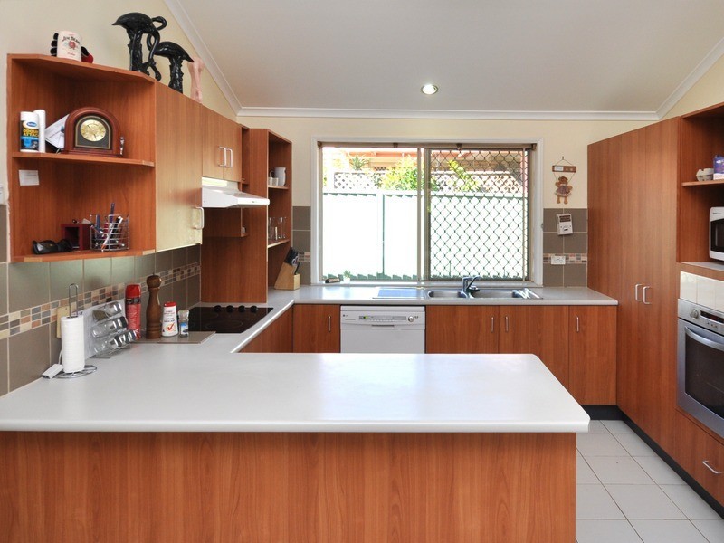 49 Mildura Drive, Helensvale QLD 4212