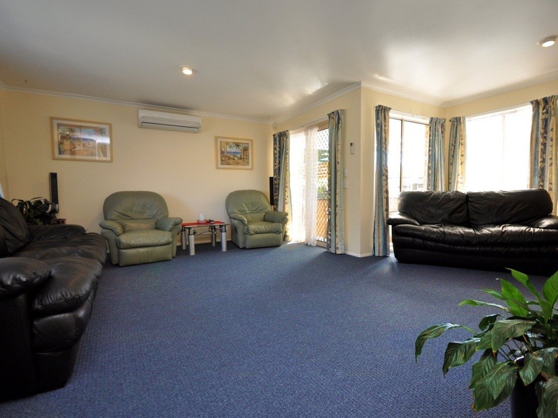 49 Mildura Drive, Helensvale QLD 4212