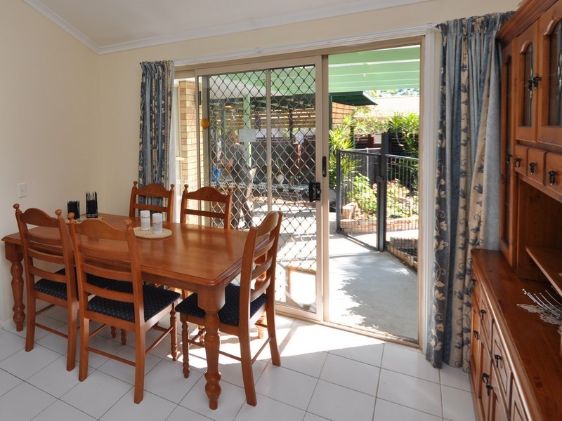 49 Mildura Drive, Helensvale QLD 4212