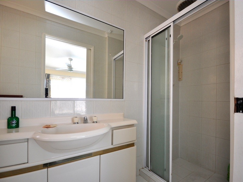 49 Mildura Drive, Helensvale QLD 4212