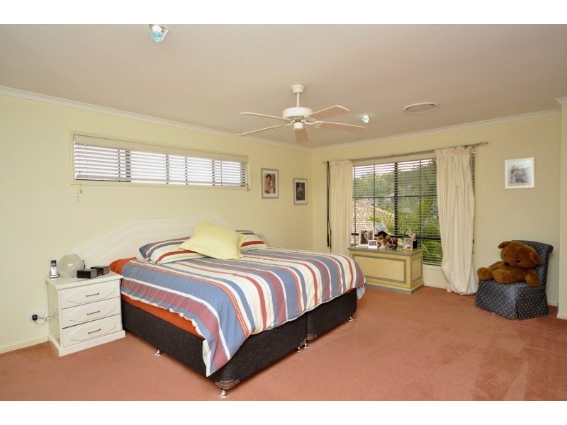 21 Rarotonga Rise, Pacific Pines QLD 4211