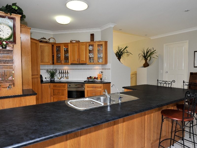 19 Edgeworth Place, Helensvale QLD 4212