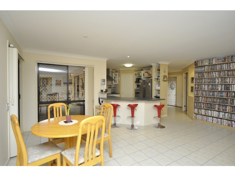 8 Duice Court, Oxenford QLD 4210