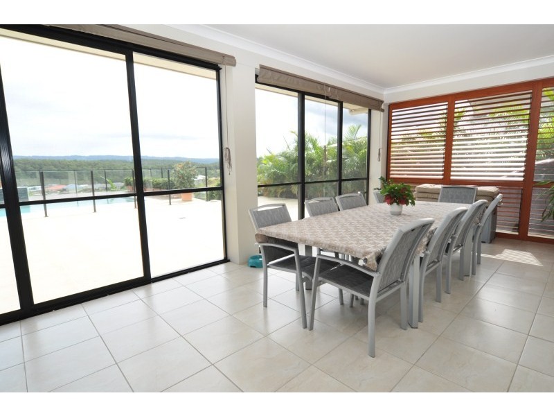 19 Wunburra Circle, Pacific Pines QLD 4211