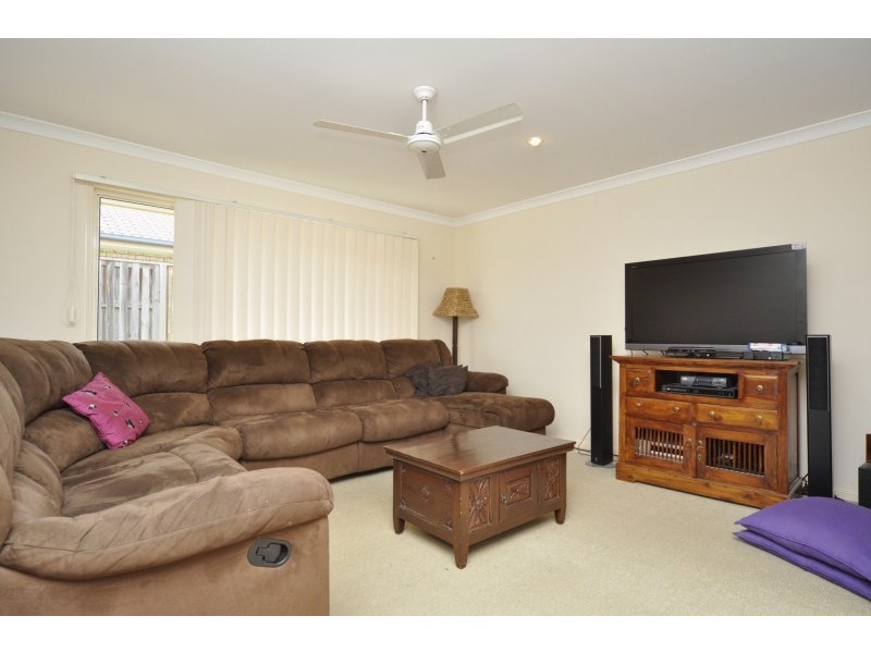 16 Witheren Circuit, Pacific Pines QLD 4211