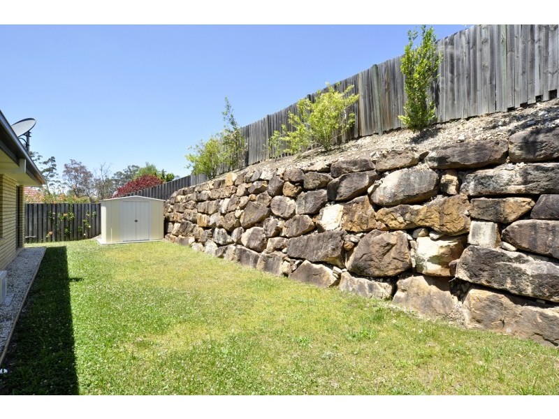 4 Fitzgerald Close, Maudsland QLD 4210