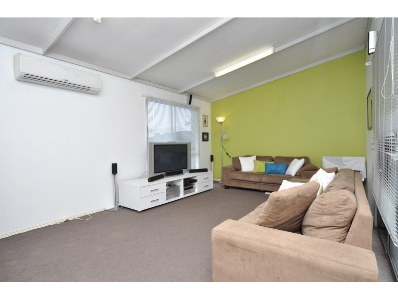 1 Finley Court, Helensvale QLD 4212