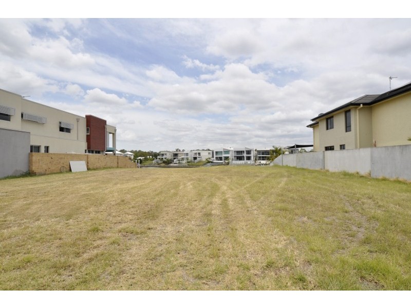 11 Coomera Court, Helensvale QLD 4212
