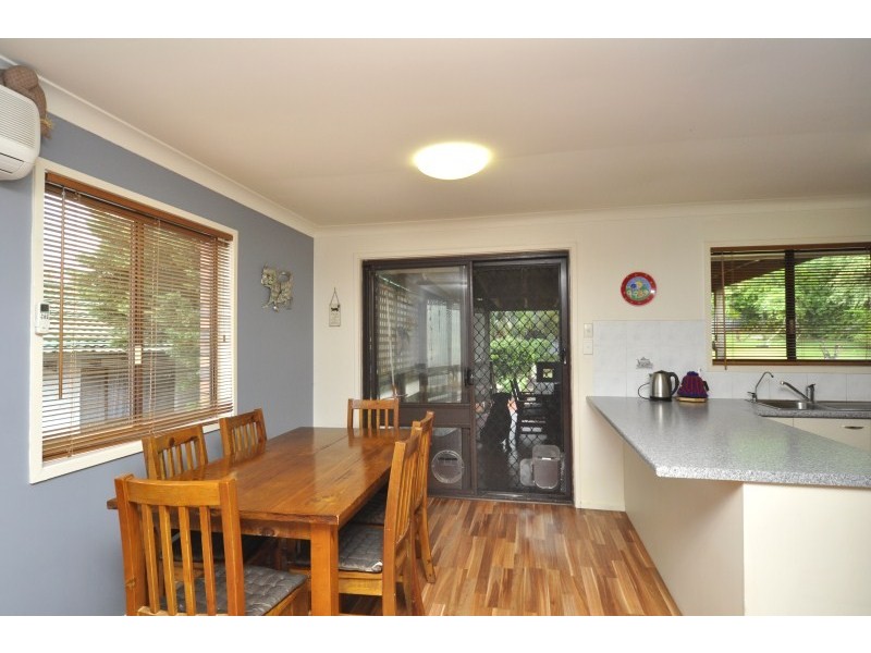 10 Innes Avenue, Molendinar QLD 4214