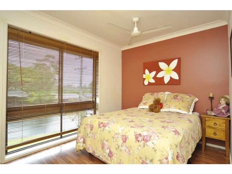 10 Innes Avenue, Molendinar QLD 4214