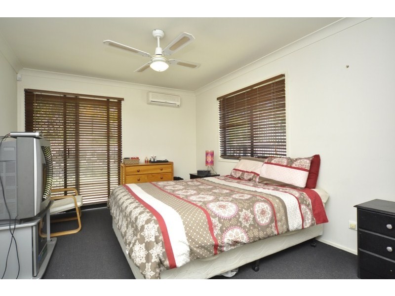 32 Galapagos Way, Pacific Pines QLD 4211
