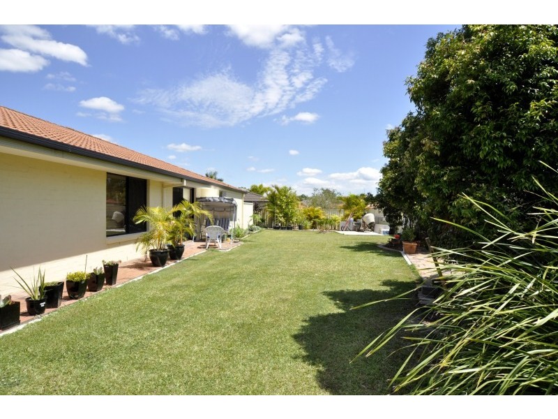 293 Napper Road, Arundel QLD 4214