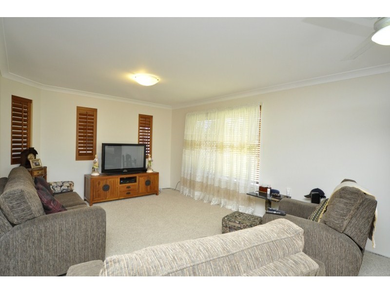 293 Napper Road, Arundel QLD 4214