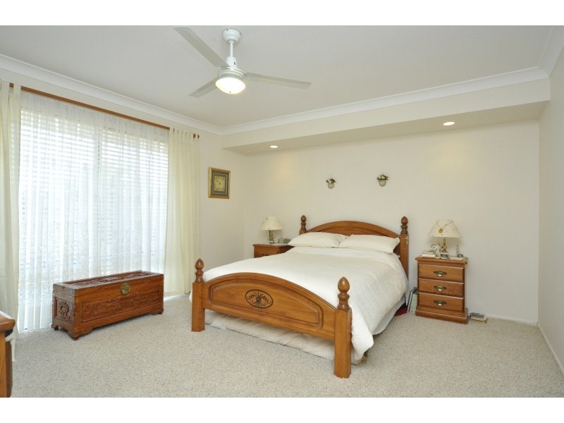293 Napper Road, Arundel QLD 4214