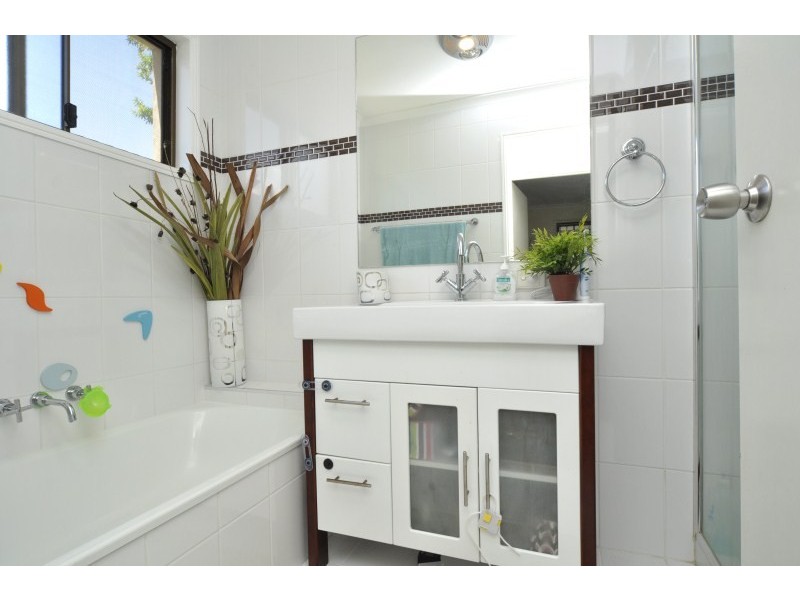 1/5 Theatre Street, Oxenford QLD 4210