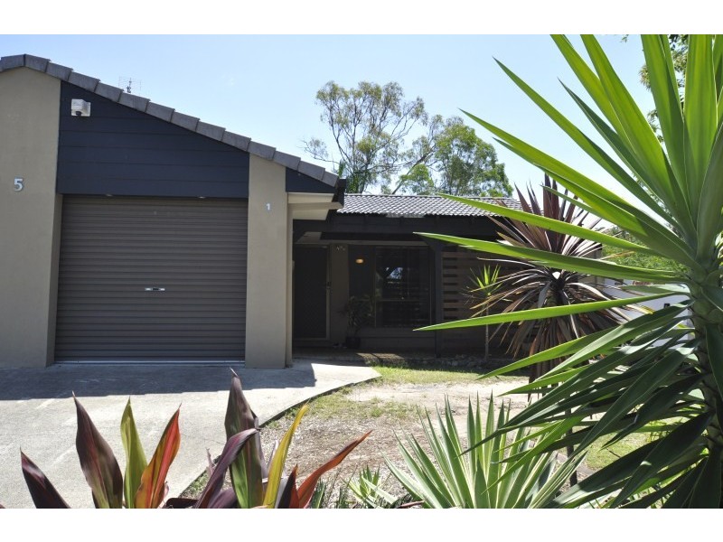 1/5 Theatre Street, Oxenford QLD 4210