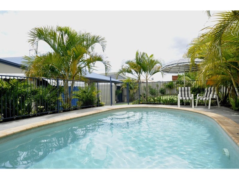 18 Irvine Street, Pacific Pines QLD 4211