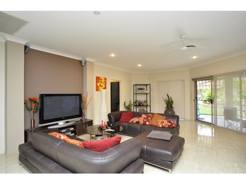 18 Irvine Street, Pacific Pines QLD 4211