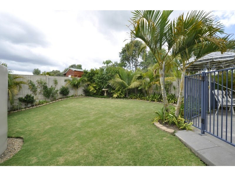 18 Irvine Street, Pacific Pines QLD 4211