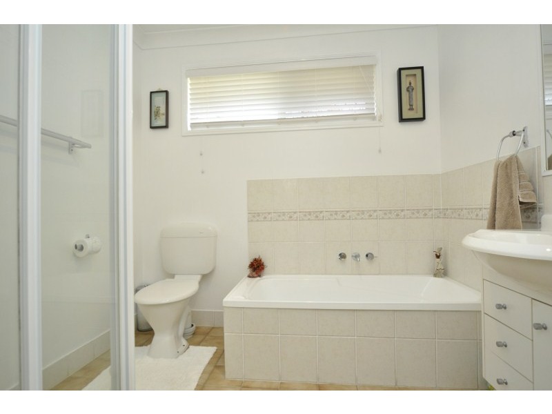 22 Crestridge Crescent, Oxenford QLD 4210