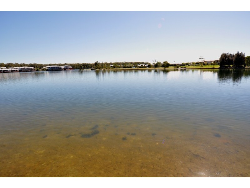 43/181 Lae Drive, Coombabah QLD 4216