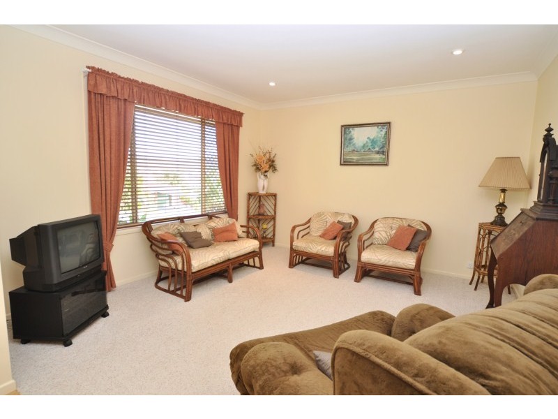 7 Pinehill Drive, Oxenford QLD 4210