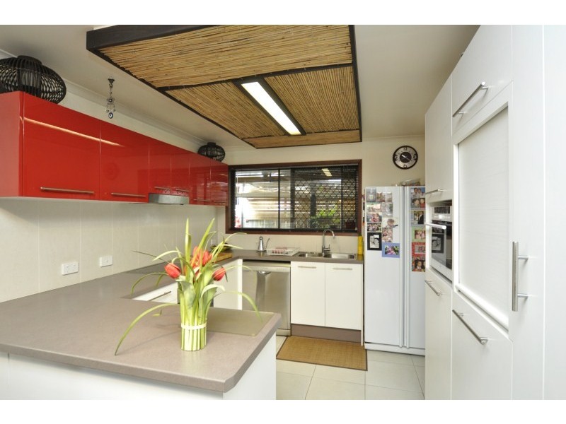 2/22 Stephenson Street, Labrador QLD 4215