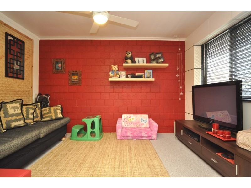 2/22 Stephenson Street, Labrador QLD 4215