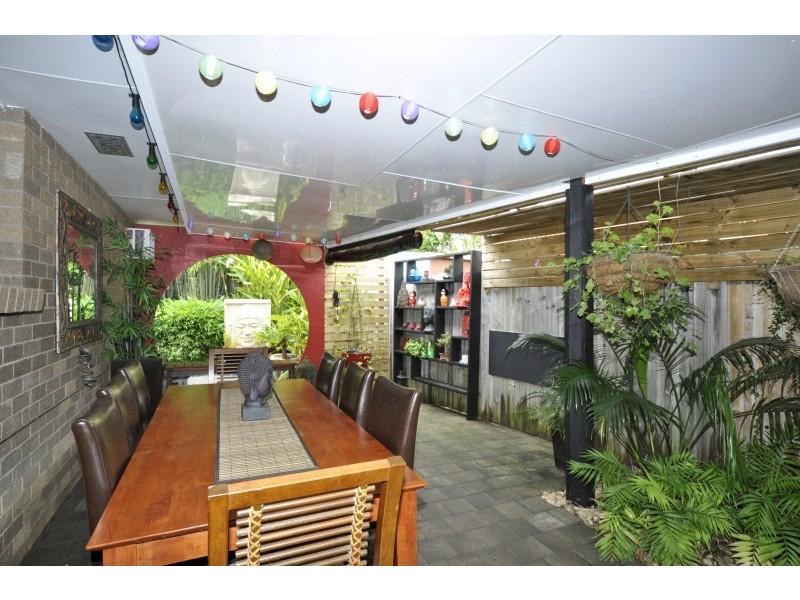 2/22 Stephenson Street, Labrador QLD 4215