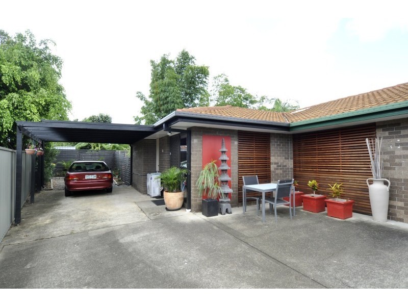 2/22 Stephenson Street, Labrador QLD 4215