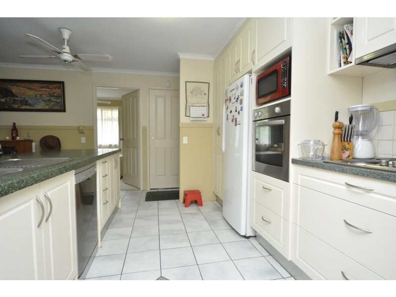 17 Village Way, Oxenford QLD 4210