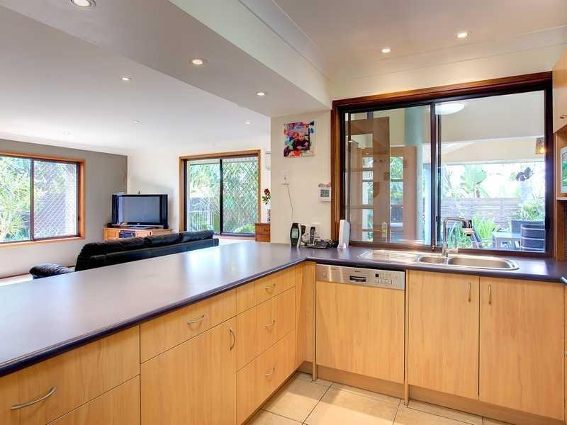 4 Nebo Place, Helensvale QLD 4212