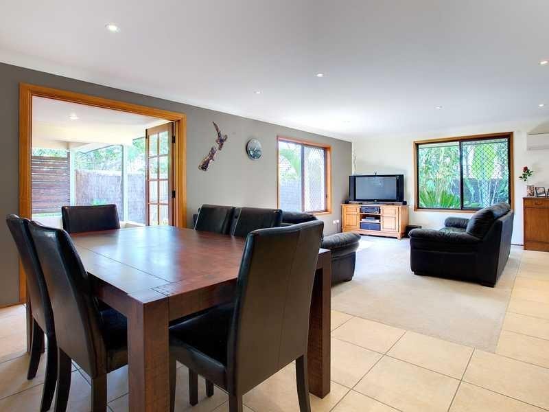 4 Nebo Place, Helensvale QLD 4212