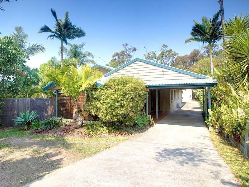 4 Nebo Place, Helensvale QLD 4212