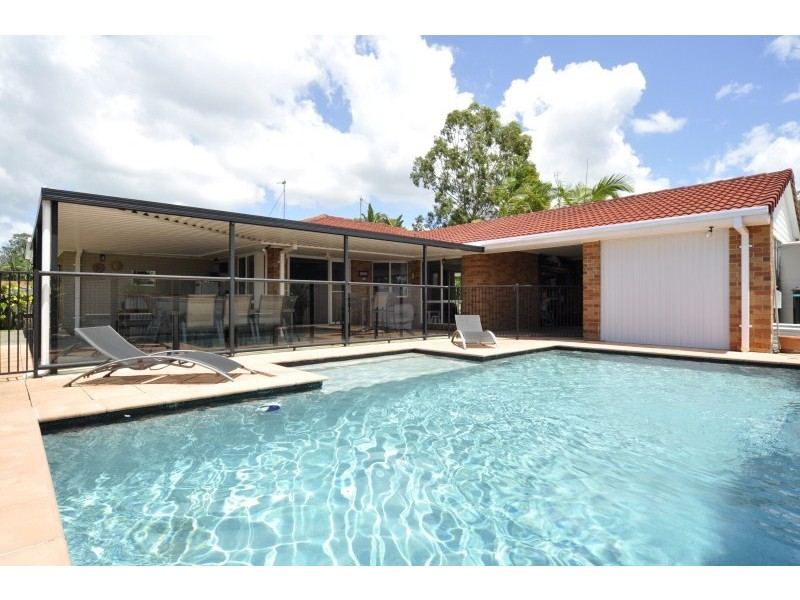 11 Glendale Place, Helensvale QLD 4212