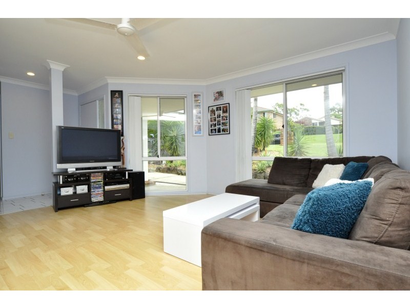 11 Glendale Place, Helensvale QLD 4212