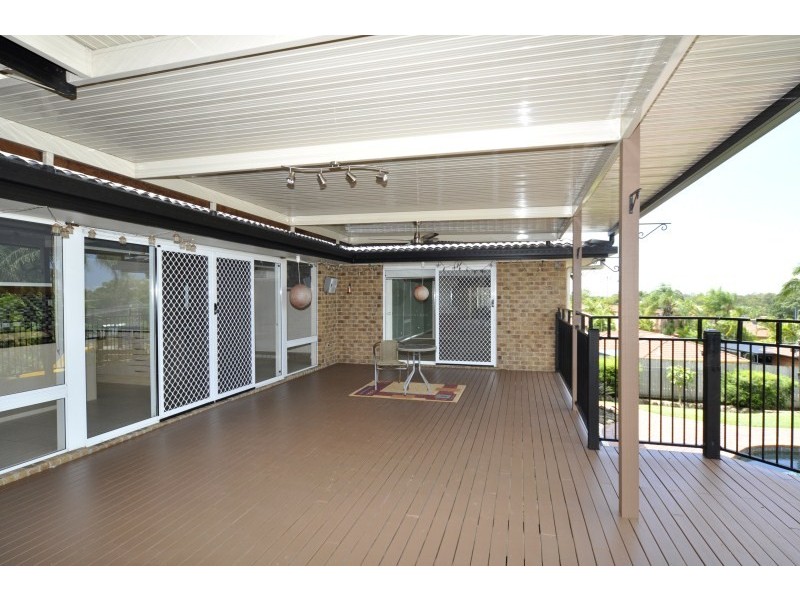 9 Wittenoom Court, Helensvale QLD 4212