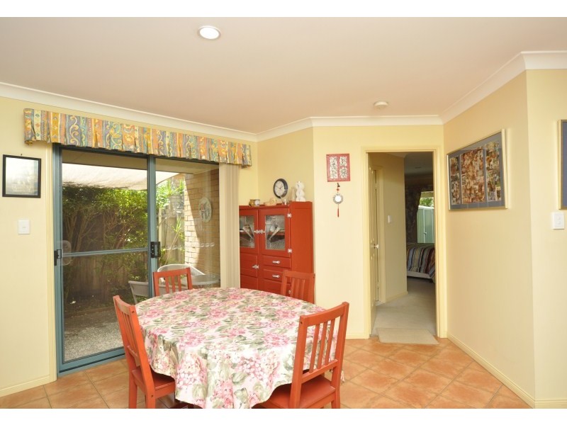 1/98 Cootharaba Drive, Helensvale QLD 4212