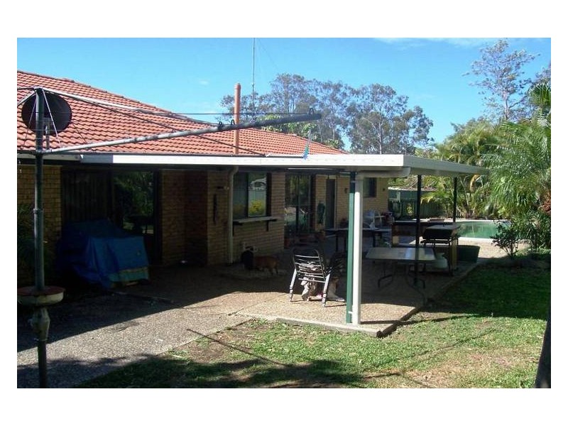 11 Batlow Court, Helensvale QLD 4212