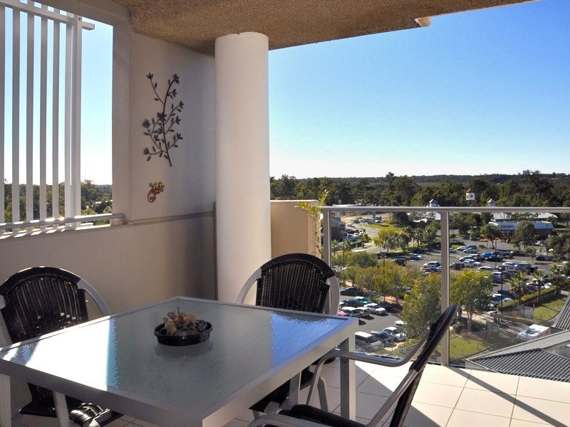 2501/111 Lindfield Road, Helensvale QLD 4212