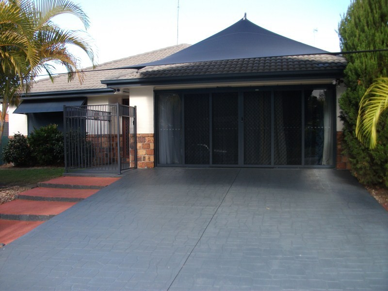 12 Matzia Avenue, Pacific Pines QLD 4211