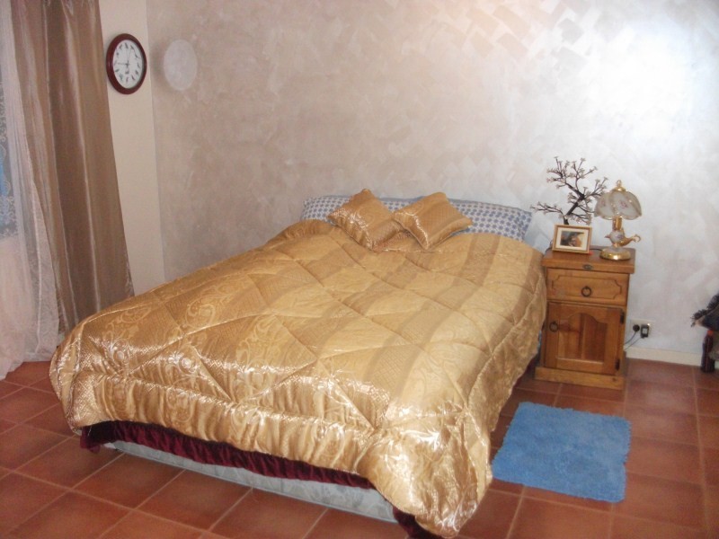 12 Matzia Avenue, Pacific Pines QLD 4211