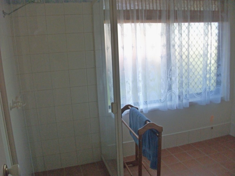 12 Matzia Avenue, Pacific Pines QLD 4211