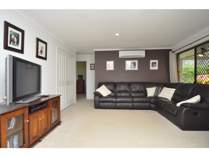 1/4 Paramount Place, Oxenford QLD 4210