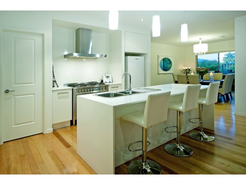 27 Scenic Crescent, Coomera QLD 4209